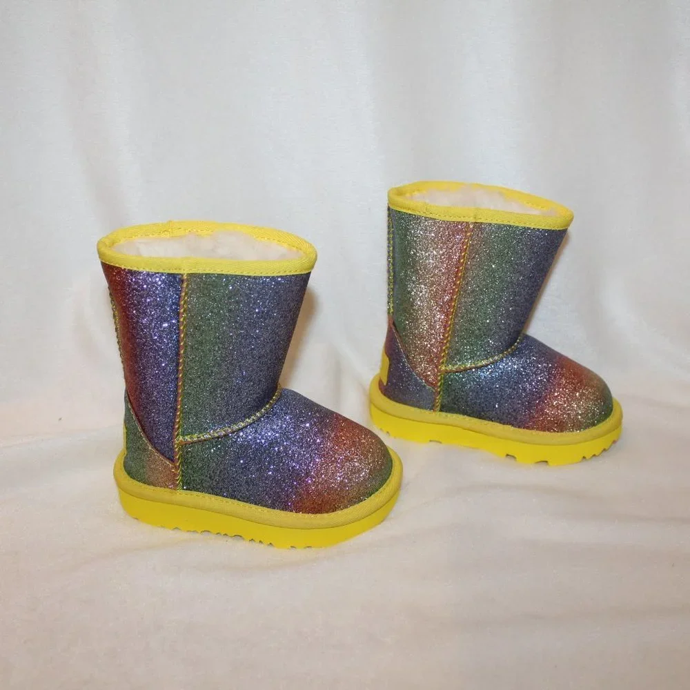 NIB UGG GIRL'S TODDLER CLASSIC SHORT RAINBOW SPARKLE‎ METALLIC WINTER BOOTS